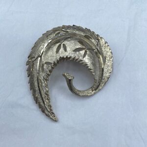 Vintage BSK signed curled leaf silver tone brooch
